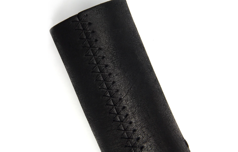 Diffuser - Damege Leather Stand - Black & Black