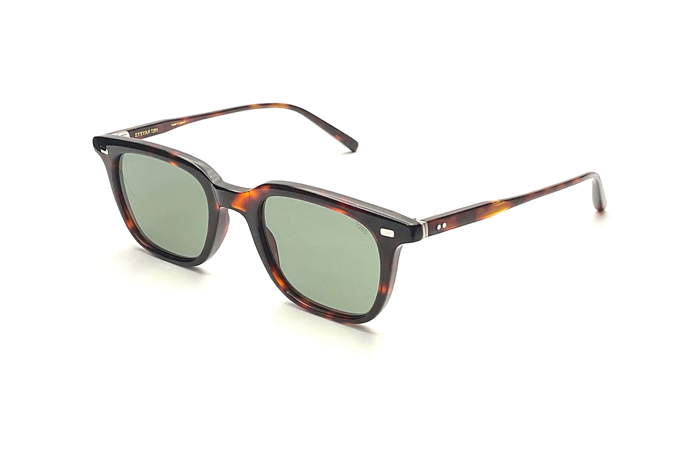 EYEVAN7285 \