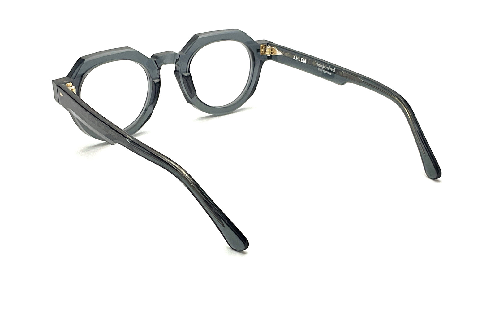 15_16b333a5-c534-4074-b637-