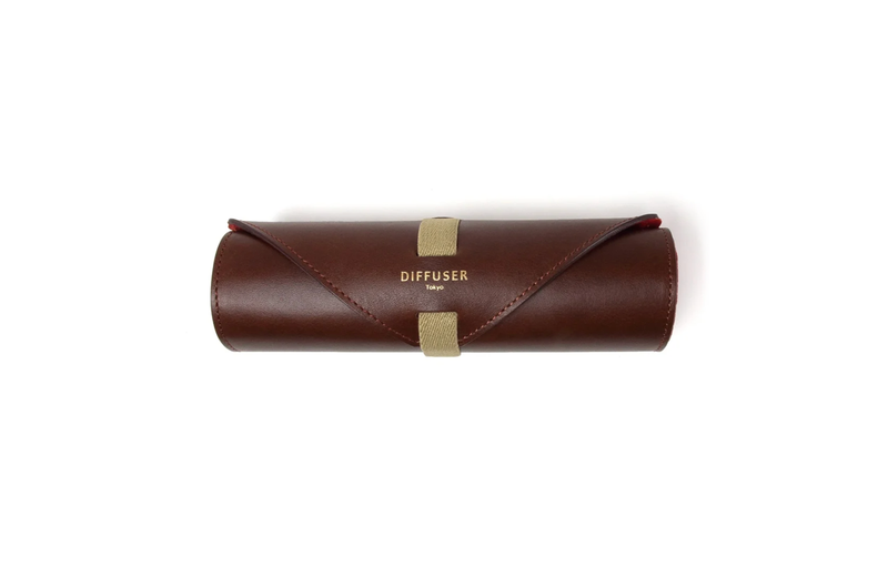 Diffuser Tokyo - Oil Leather Roll Case - Dark Brown & Red