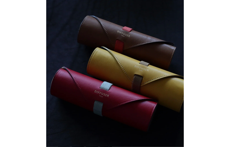 Diffuser Tokyo - Oil Leather Roll Case - Yellow & Navy