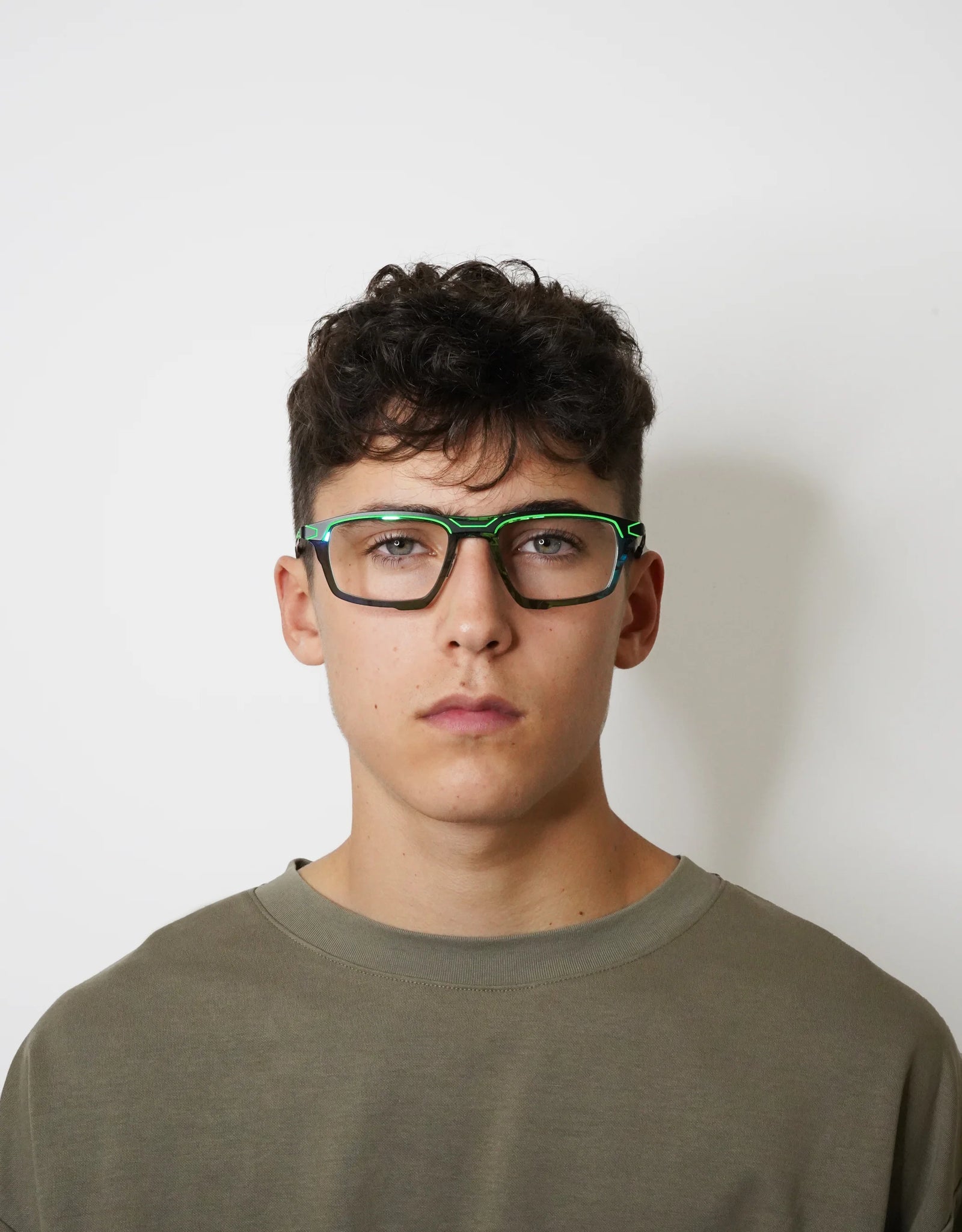 AST452_1600x.webp?v=1685042424