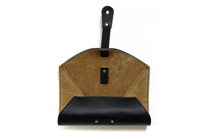 Diffuser Tokyo - Shrink Leather Roll Case - Black & Beige
