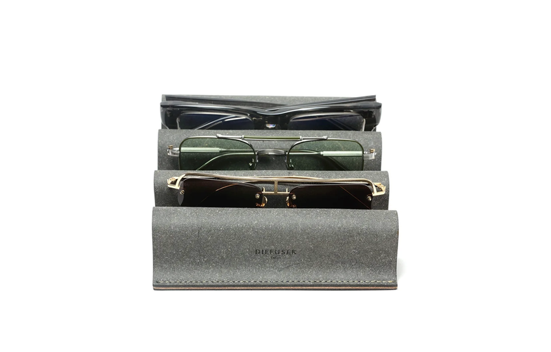 Diffuser Tokyo - Bonded Leather Eyewear Stand - Black (3 Frame)