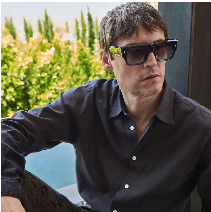 Lunettes de Soleil Cutler and Gross 0734 BCAM Noir Brillant Lunettes de Soleil Cutler and Gross 0734 BCAM Noir Brillant