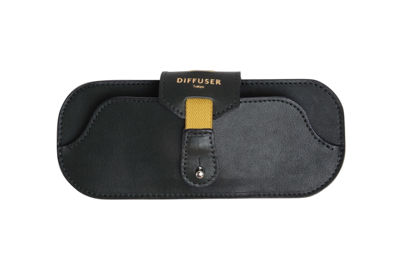 DIFFUSER Tokyo メガネケース　　ブラック　　K802 Diffuser Tokyo - Oil Leather Smart Eyewear Case – Good See Co.