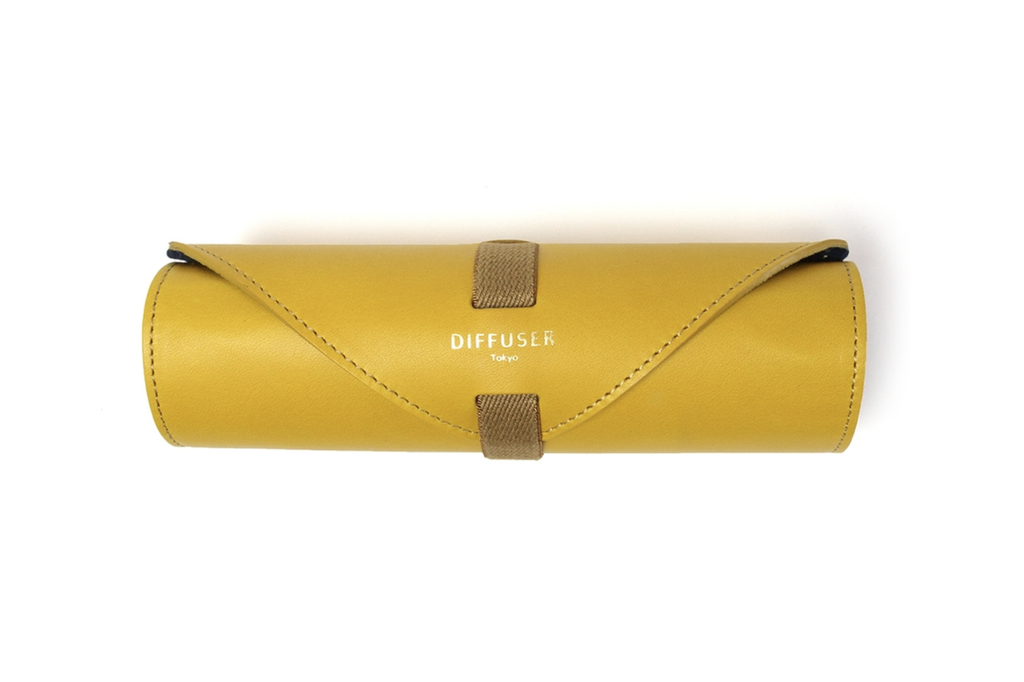 Diffuser Tokyo - Oil Leather Roll Case – Good See Co.