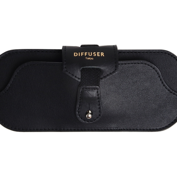 Diffuser Tokyo - Oil Leather Smart Eyewear Case - Black