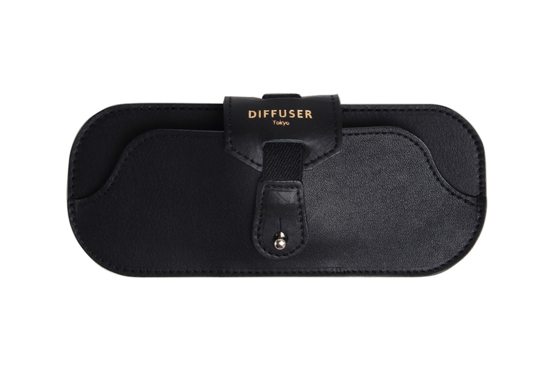 Diffuser Tokyo - Oil Leather Smart Eyewear Case - Black & Black