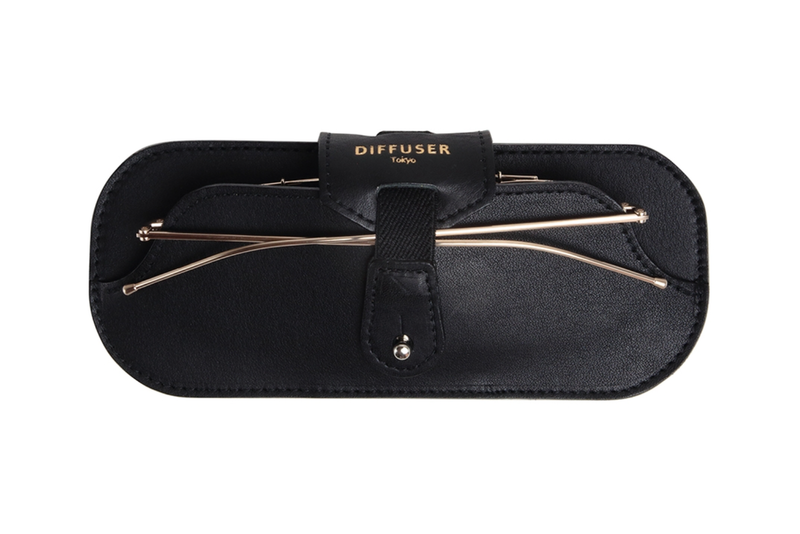 Diffuser Tokyo - Oil Leather Smart Eyewear Case - Black & Black