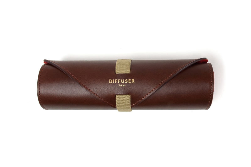 Diffuser Tokyo - Oil Leather Roll Case - Dark Brown & Red