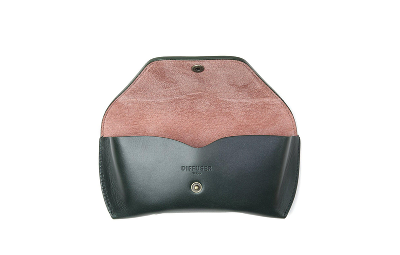 【DIFFUSER】 OIL LEATHER EYEWEAR CASE Diffuser Tokyo - Oil Leather Eyewear Case – Good See Co.