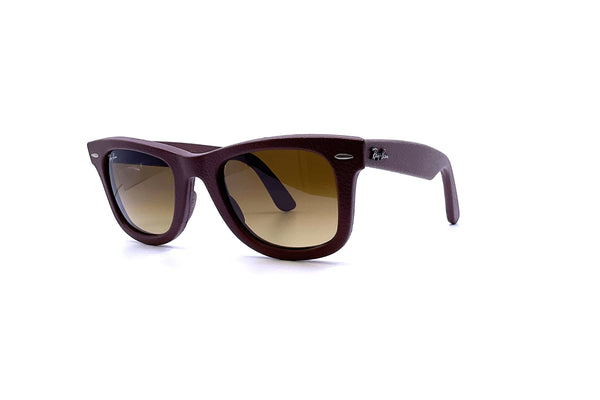 Ray-Ban - Wayfarer Genuine Leather [Large] (116985)