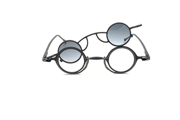 Rigards - RG0105TI (Antique Black) + Sun Clip (Black | Grey Gradient)