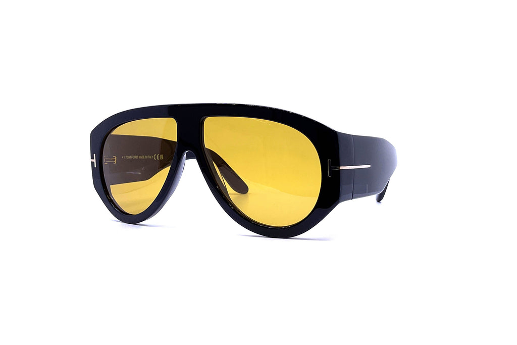 Tom Ford Black Sunglasses with Yellow
Lenses Tom Ford Ilias TF1154 01E Photochromic Sunglasses - US main image 2