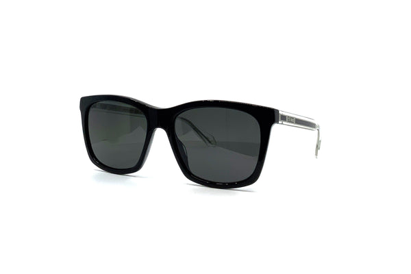 Gucci - GG0558S (002)