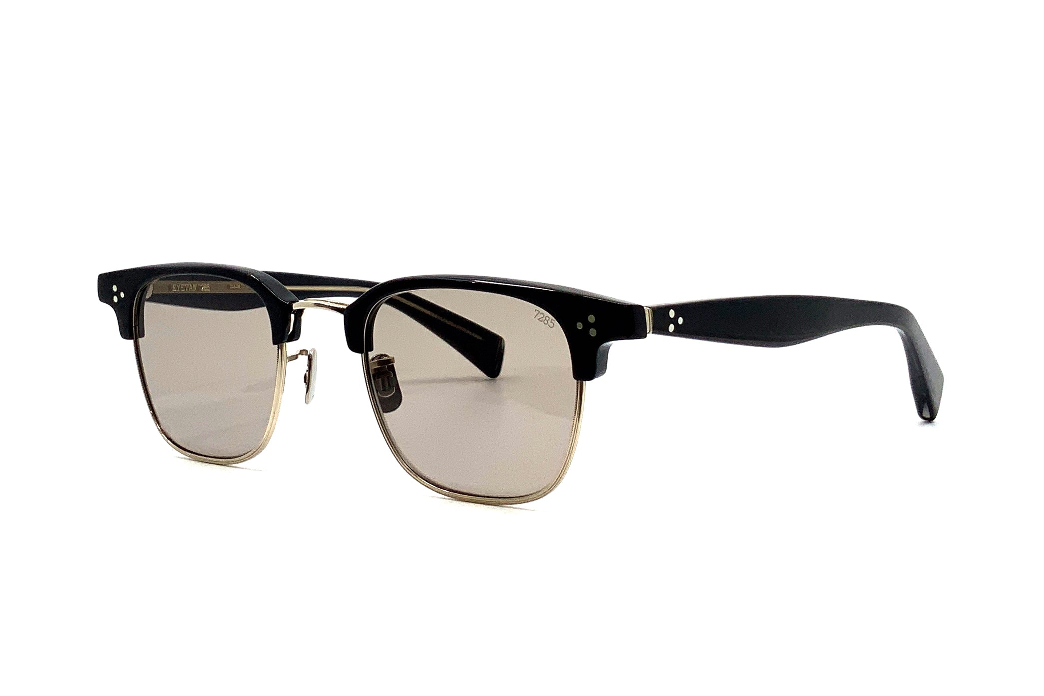 Sunglasses: Eyevan – Good See Co.