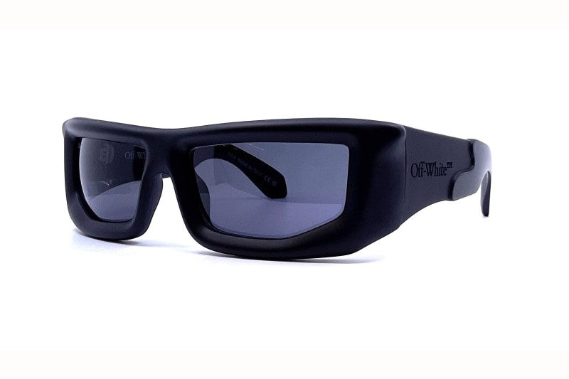 Shop CAROLINA red/SD cat-eye sunglasses for women | Giant Vintage Sunglasses
