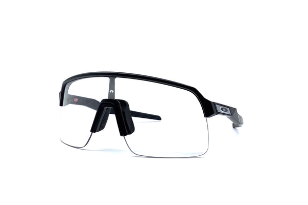 Oakley - Sutro Lite (Matte Carbon | Clear to Black Iridium Photochromic)